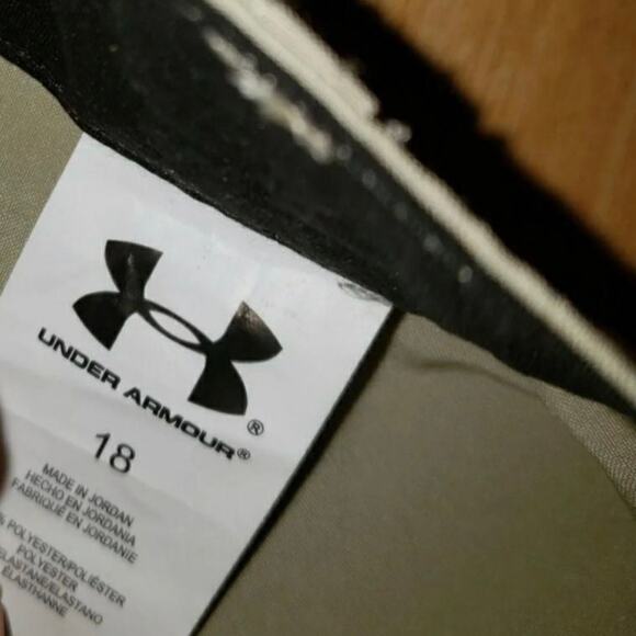 Under Armour Boy’s XL Casual Dress Short - Picture 4 of 5